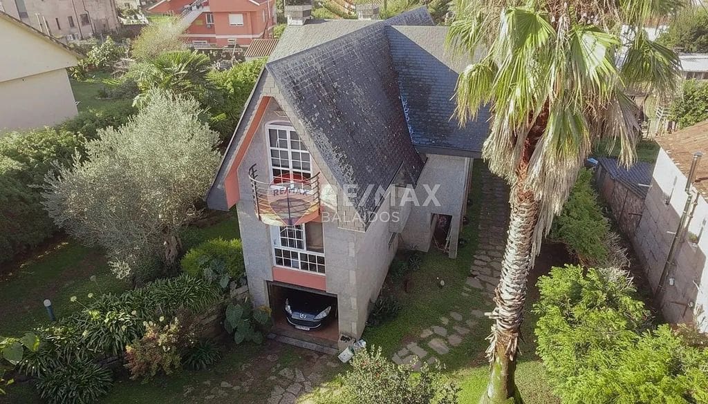 5 soveværelse Villa til salg i Vigo med garage - € 650.000 (Ref: 9685467)