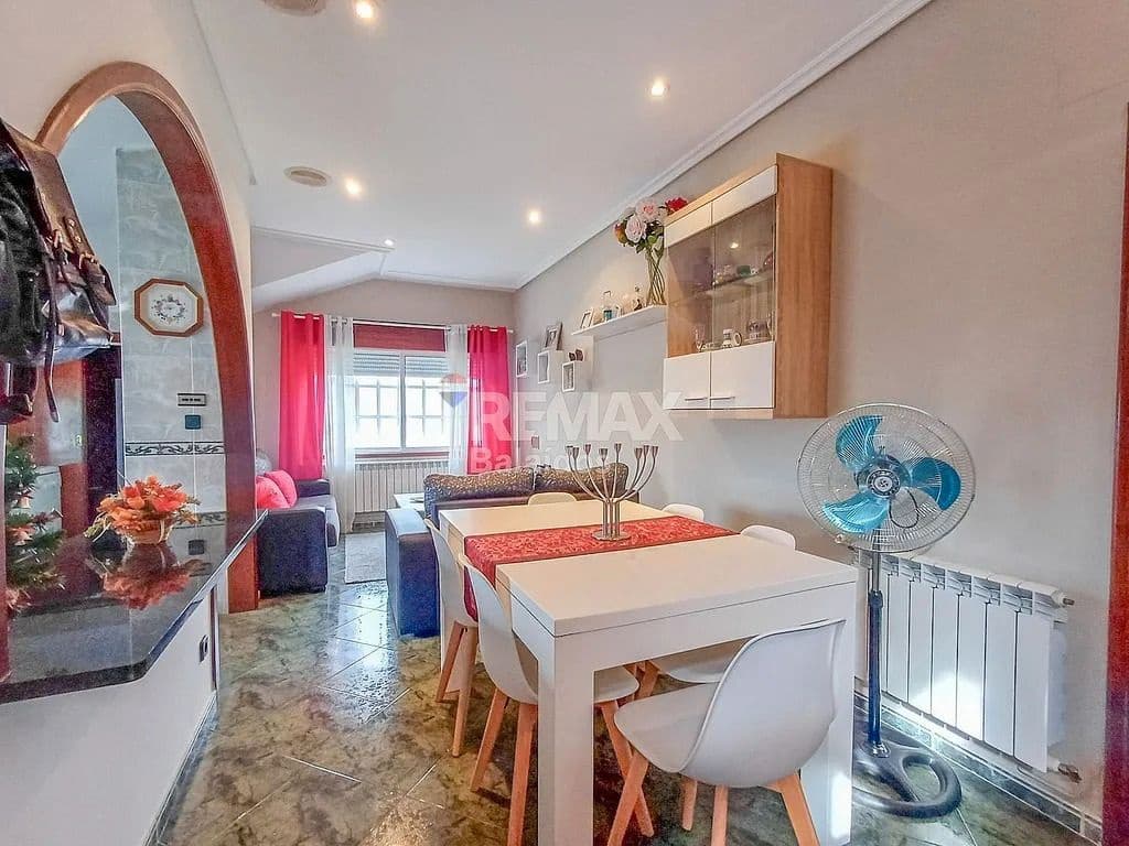 8 slaapkamer Commercieel te koop in A Caniza - € 449.000 (Ref: 9685477)