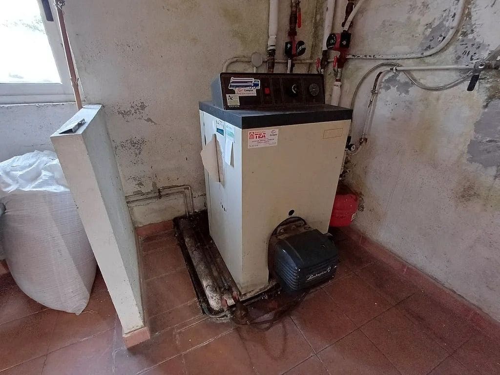 3 bedroom Finca/Country House for sale in Mondariz with garage - € 199,000 (Ref: 9685483)