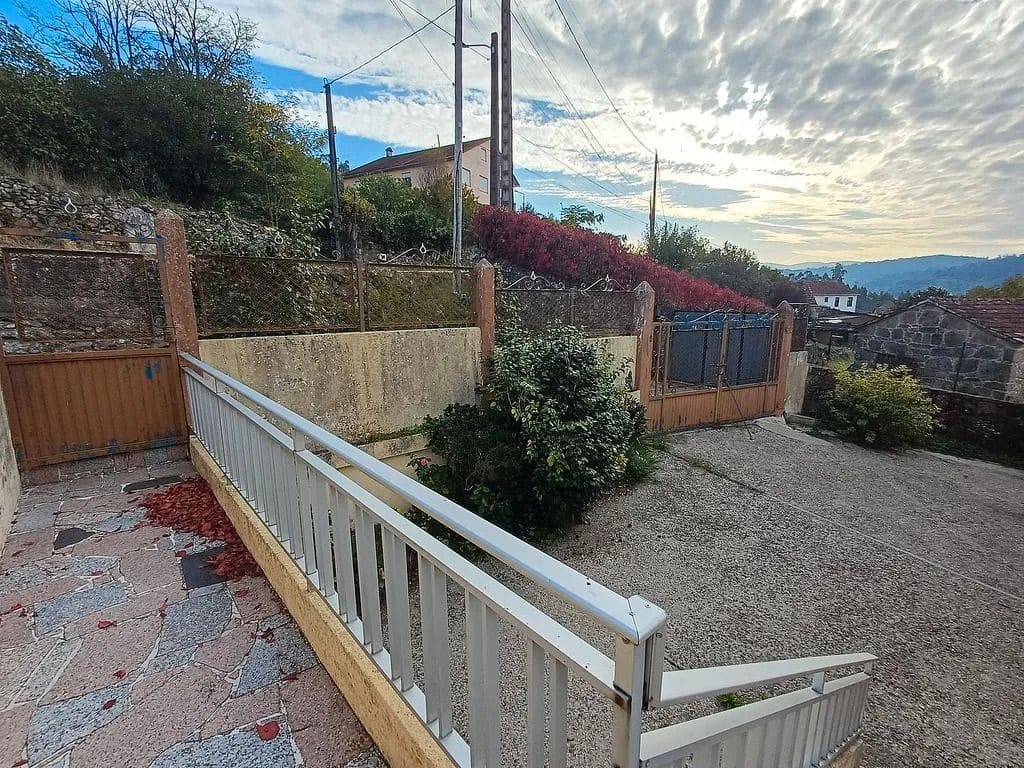 3 bedroom Finca/Country House for sale in Mondariz with garage - € 199,000 (Ref: 9685483)