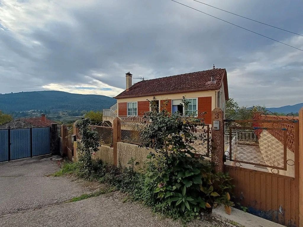 3 bedroom Finca/Country House for sale in Mondariz with garage - € 199,000 (Ref: 9685483)