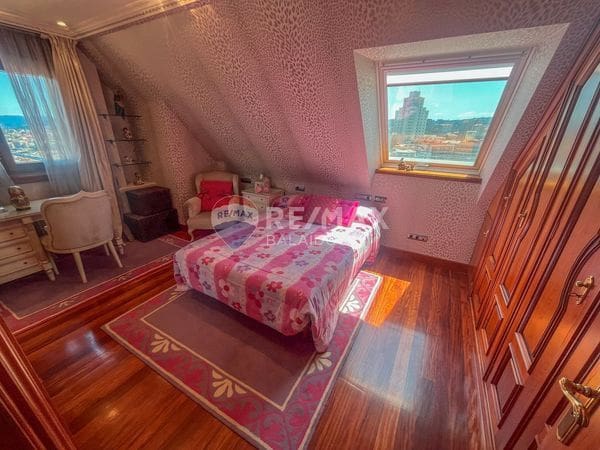 4 bedroom Penthouse for sale in Vigo with garage - € 1,800,000 (Ref: 9685496)