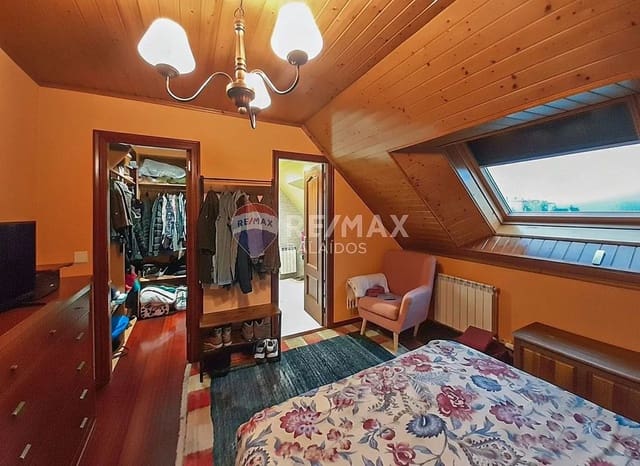3 slaapkamer Penthouse te koop in Ponteareas met garage - € 190.000 (Ref: 9685497)
