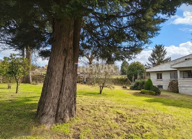 7 soverom Finca/Herregård til salgs i Tui med svømmebasseng garasje - € 580 000 (Ref: 9685498)