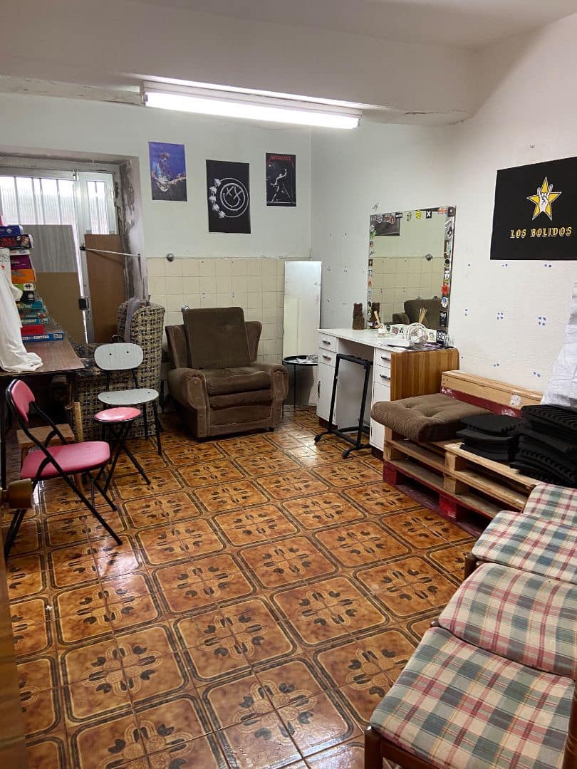 4 bedroom Finca/Country House for sale in Vigo with garage - € 135,000 (Ref: 9691331)