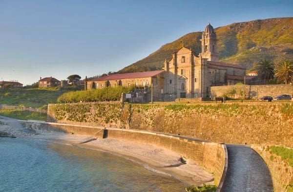 4 bedroom Villa for sale in Oia with garage - € 340,000 (Ref: 9691429)