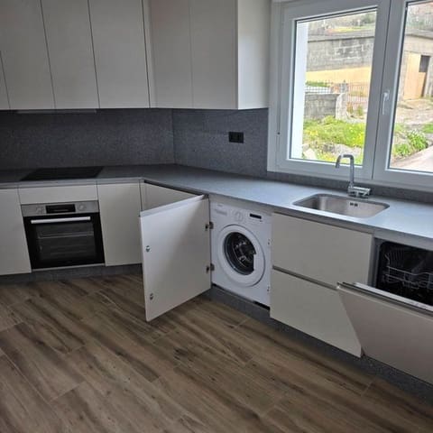 4 slaapkamer Villa te koop in Oia met garage - € 340.000 (Ref: 9691429)