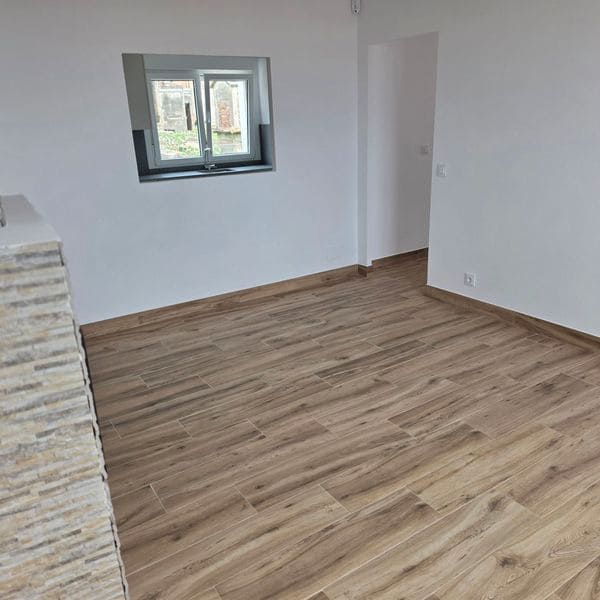 4 bedroom Villa for sale in Oia with garage - € 340,000 (Ref: 9691429)