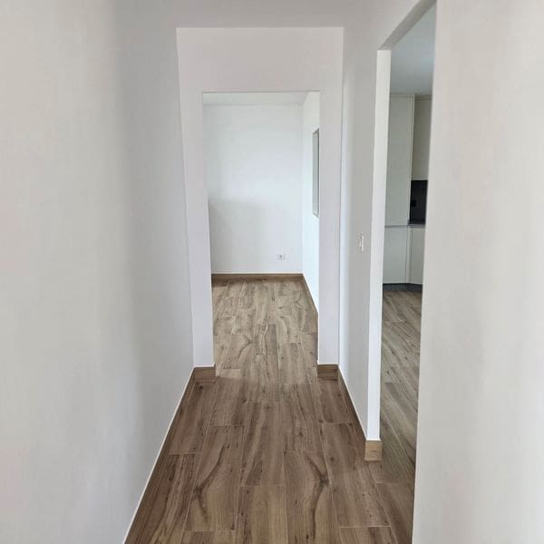 4 bedroom Villa for sale in Oia with garage - € 340,000 (Ref: 9691429)