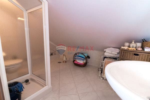 5 soveværelse Villa til salg i As Neves med swimmingpool garage - € 295.000 (Ref: 9691642)