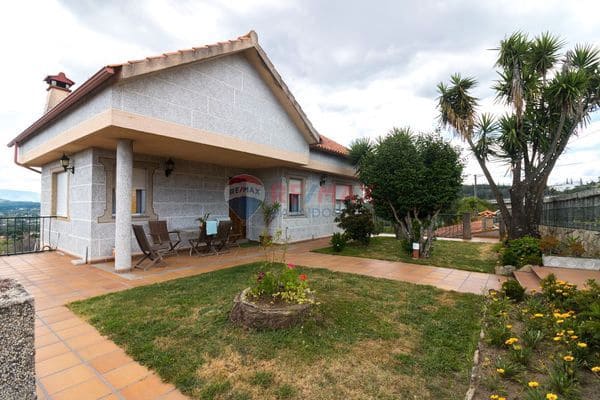 5 soveværelse Villa til salg i As Neves med swimmingpool garage - € 295.000 (Ref: 9691642)