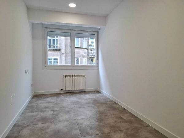 Piso de 3 habitaciones en Vigo en venta - 389.000 € (Ref: 9694560)