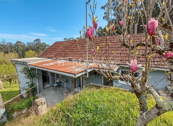 2 bedroom Finca/Country House for sale in Mos with garage - € 114,500 (Ref: 9705130)