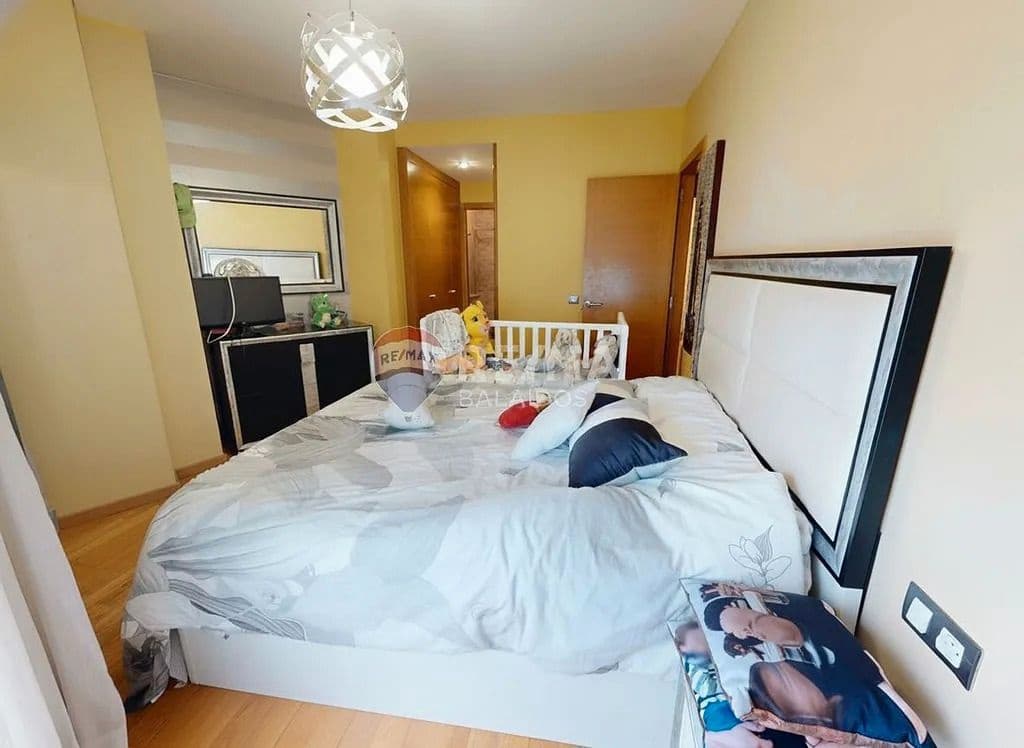 2 bedroom Flat for sale in Vigo with garage - € 295,000 (Ref: 9705895)