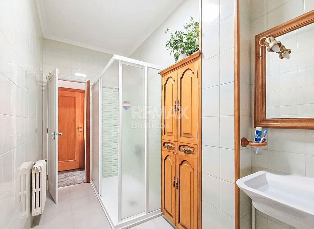 9 bedroom Apartment for sale in A Caniza with garage - € 449,000 (Ref: 9705898)