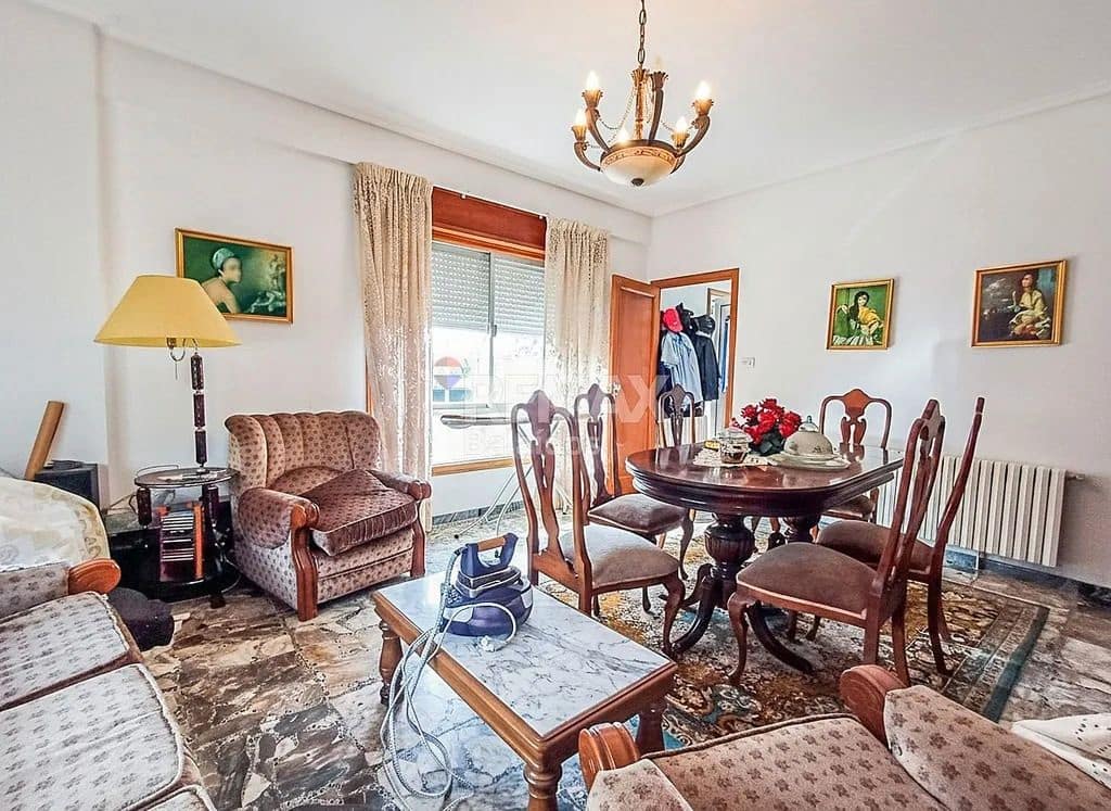 9 bedroom Apartment for sale in A Caniza with garage - € 449,000 (Ref: 9705898)