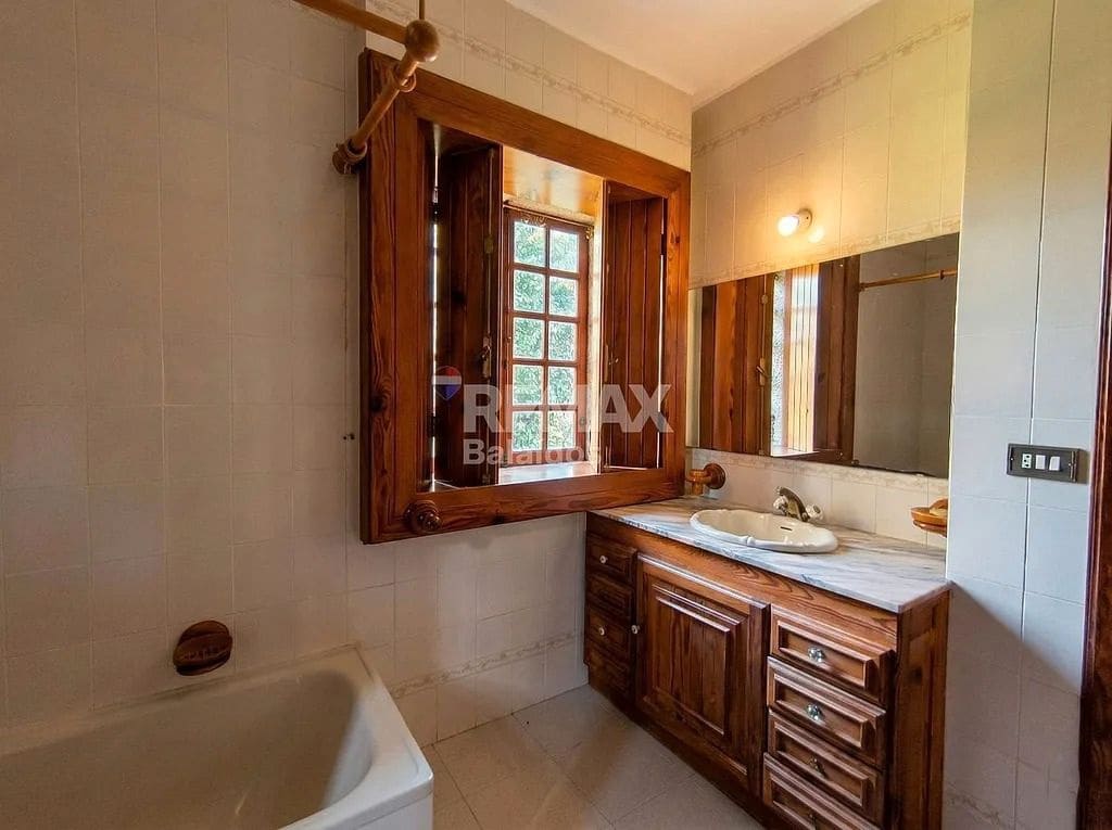 7 bedroom Finca/Country House for sale in Tui with pool garage - € 580,000 (Ref: 9705899)