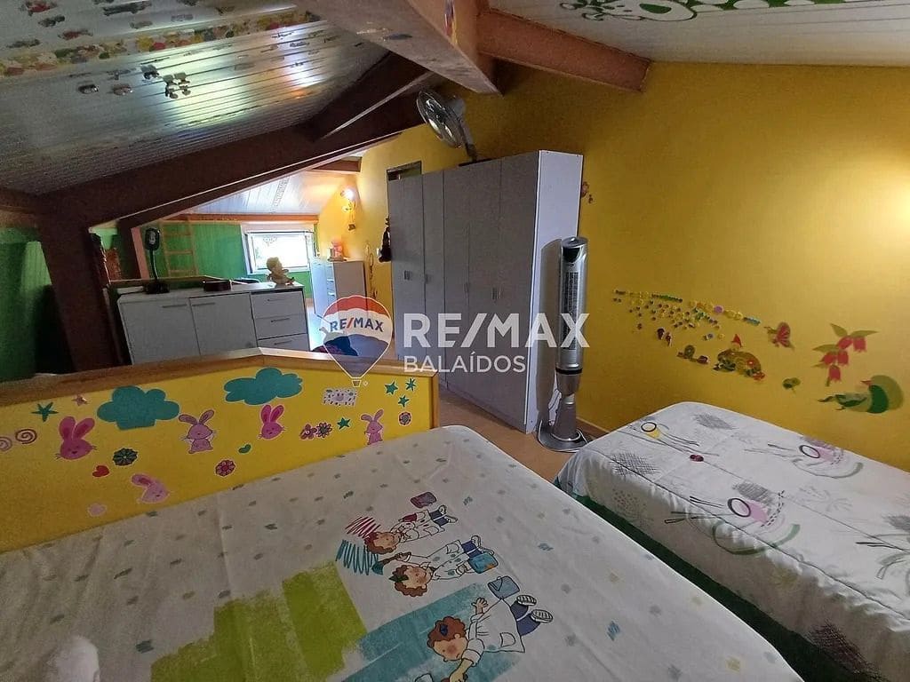 8 bedroom Finca/Country House for sale in Covelo with garage - € 299,000 (Ref: 9705920)