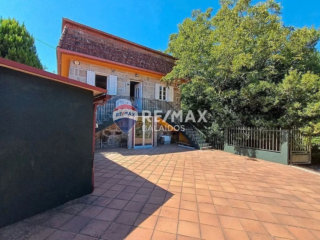 8 bedroom Finca/Country House for sale in Covelo with garage - € 299,000 (Ref: 9705920)