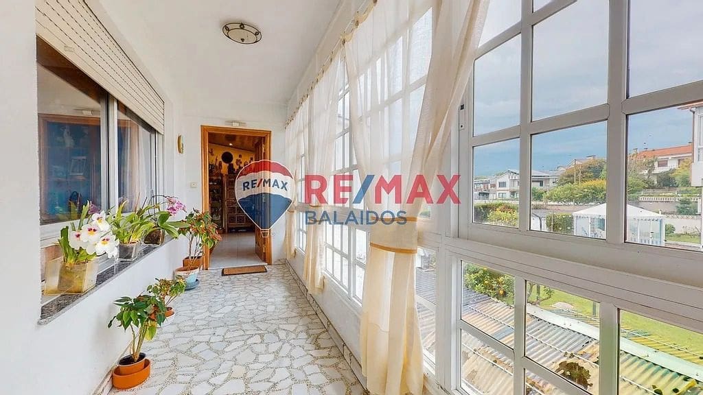 6 bedroom Villa for sale in Vigo with garage - € 880,000 (Ref: 9705921)