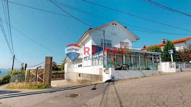 6 sovrum Villa till salu i Vigo med garage - 880 000 € (Ref: 9705921)