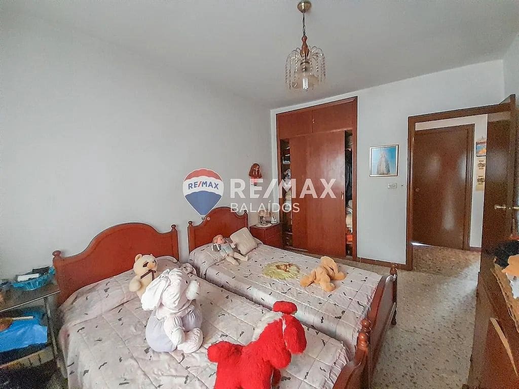 4 soveværelse Villa til salg i Ponteareas med garage - € 250.000 (Ref: 9705922)