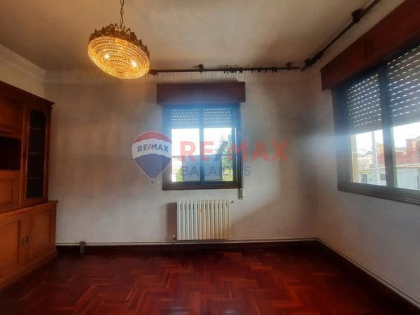 7 bedroom Townhouse for sale in Vigo with garage - € 315,000 (Ref: 9709010)