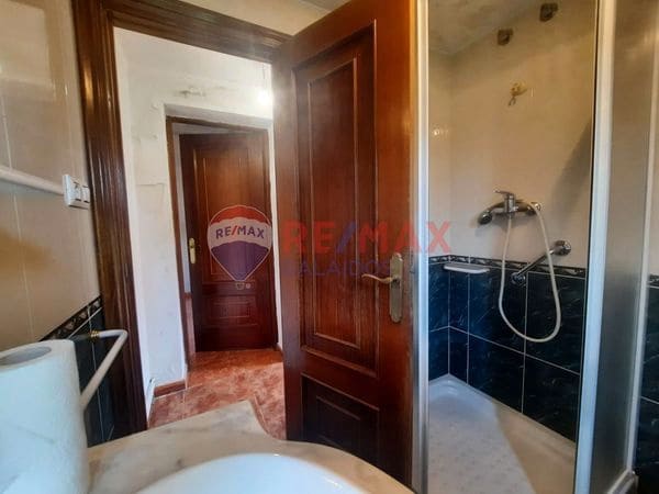 7 bedroom Townhouse for sale in Vigo with garage - € 315,000 (Ref: 9709010)
