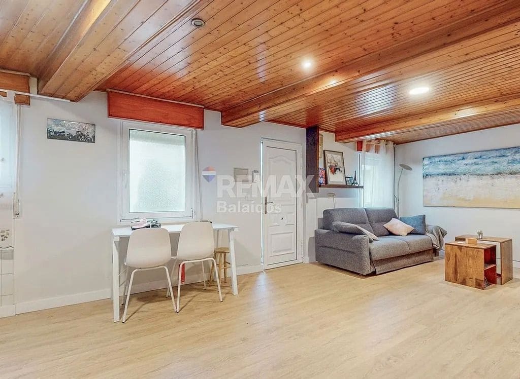 1 bedroom Apartment for sale in Vigo - € 140,000 (Ref: 9709013)