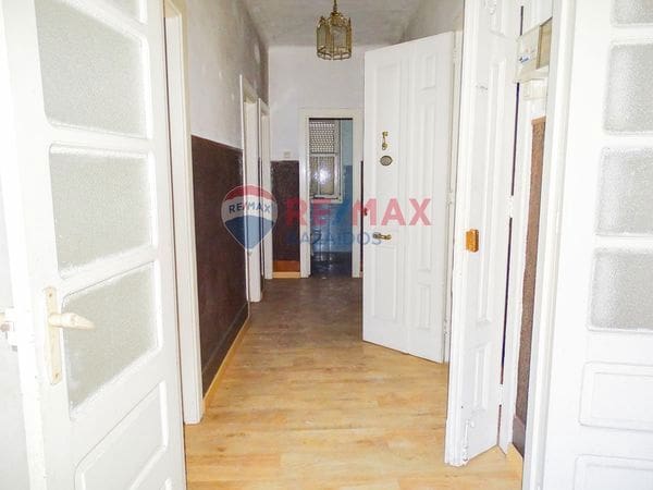 6 bedroom Semi-detached Villa for sale in Vigo - € 270,000 (Ref: 9709016)