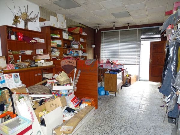 6 bedroom Semi-detached Villa for sale in Vigo - € 270,000 (Ref: 9709016)