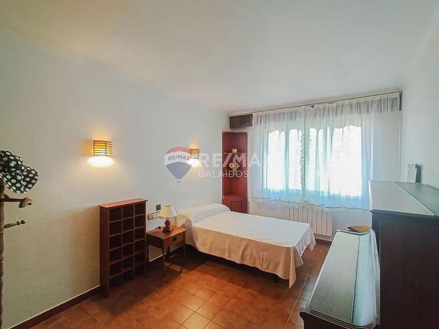 4 chambre Finca/Maison de Campagne à vendre à Tomiño avec piscine garage - 348 000 € (Ref: 9709018)