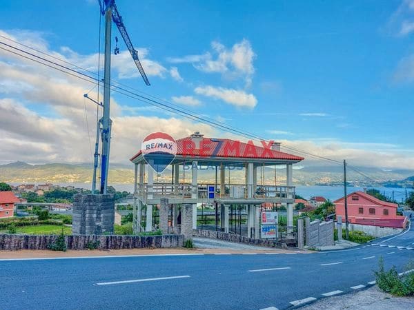 4 soveværelse Villa til salg i Vilaboa med garage - € 155.000 (Ref: 9709019)