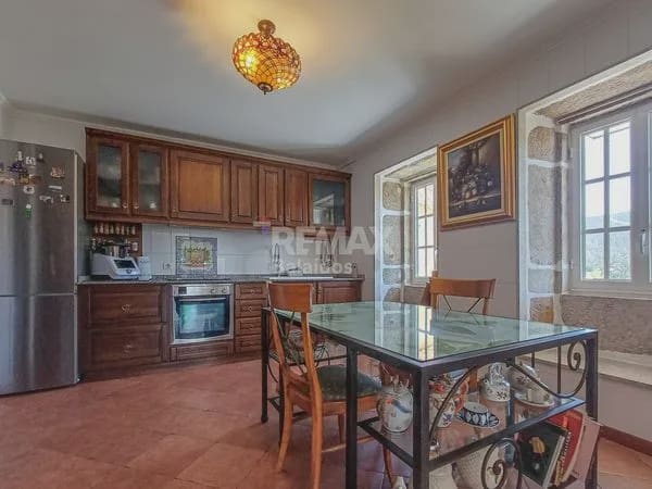 5 bedroom Semi-detached Villa for sale in O Rosal with pool garage - € 439,500 (Ref: 9720458)