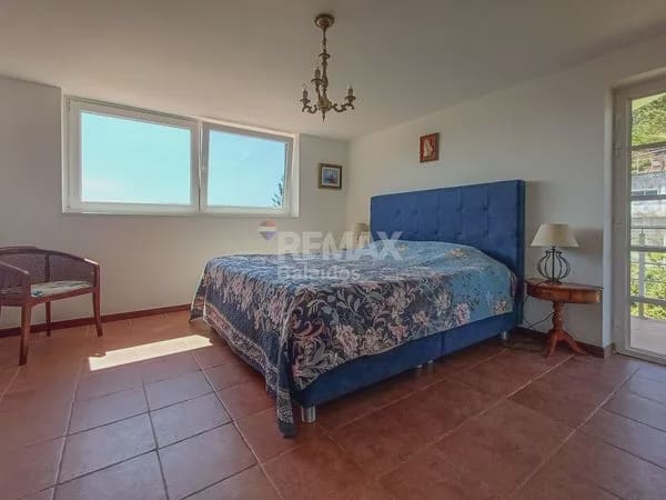 5 bedroom Semi-detached Villa for sale in O Rosal with pool garage - € 439,500 (Ref: 9720458)