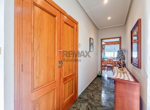 5 bedroom Flat for sale in A Caniza - € 159,000 (Ref: 9726882)