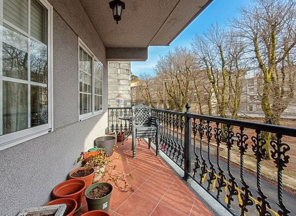 5 bedroom Flat for sale in A Caniza - € 159,000 (Ref: 9726882)