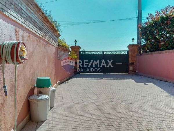 5 bedroom Villa for sale in Gondomar with pool garage - € 485,000 (Ref: 9726885)