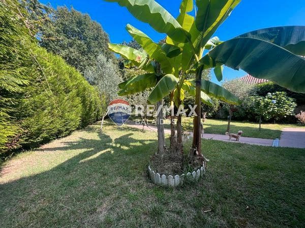 5 soveværelse Villa til salg i Gondomar med swimmingpool garage - € 485.000 (Ref: 9726885)