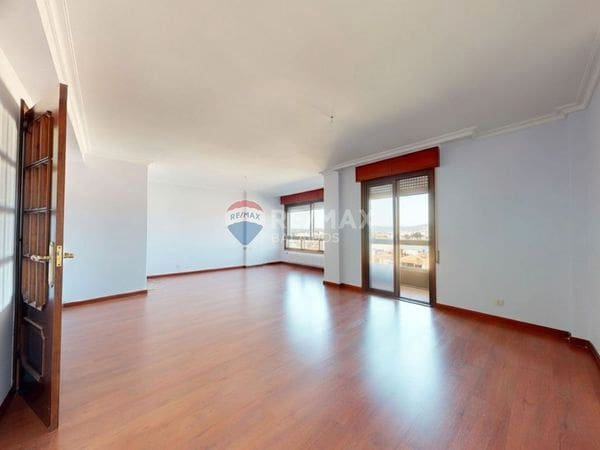 6 bedroom Flat for sale in Vigo with garage - € 520,000 (Ref: 9726924)