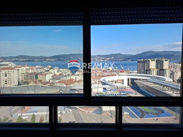6 bedroom Flat for sale in Vigo with garage - € 520,000 (Ref: 9726924)