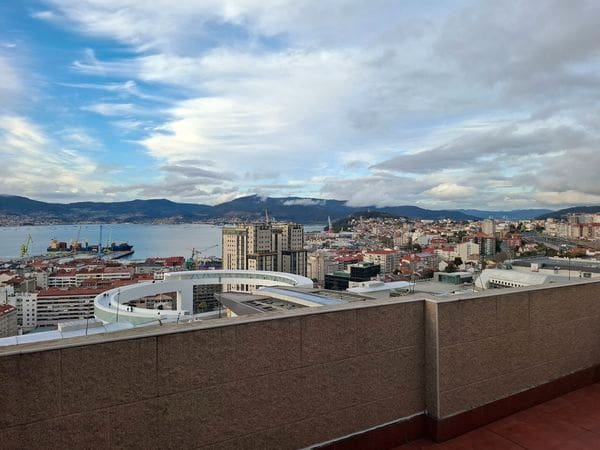 6 bedroom Flat for sale in Vigo with garage - € 520,000 (Ref: 9726924)