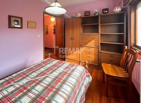 4 bedroom Flat for sale in Vigo with garage - € 449,500 (Ref: 9726925)