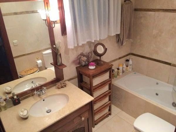 2 bedroom Flat for sale in Vigo with garage - € 320,000 (Ref: 9726926)