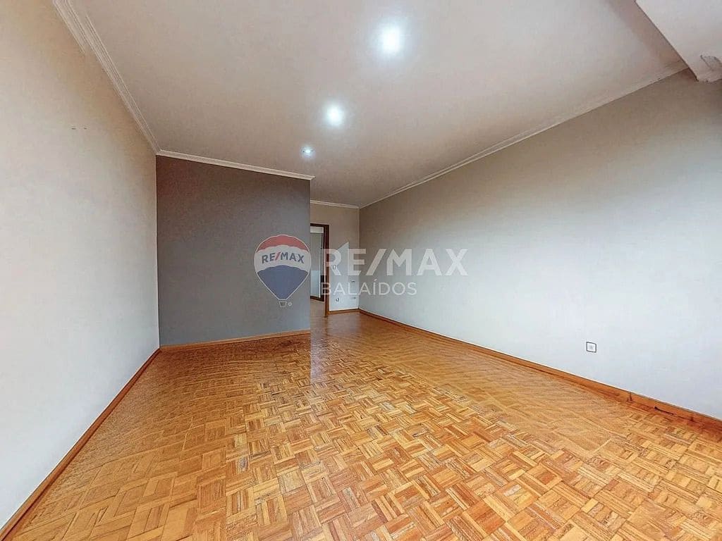 3 bedroom Flat for sale in Pontevedra city with garage - € 198,000 (Ref: 9726927)