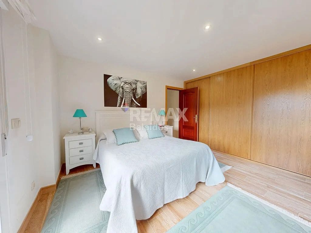 5 bedroom Villa for sale in Ponteareas with garage - € 425,000 (Ref: 9726929)