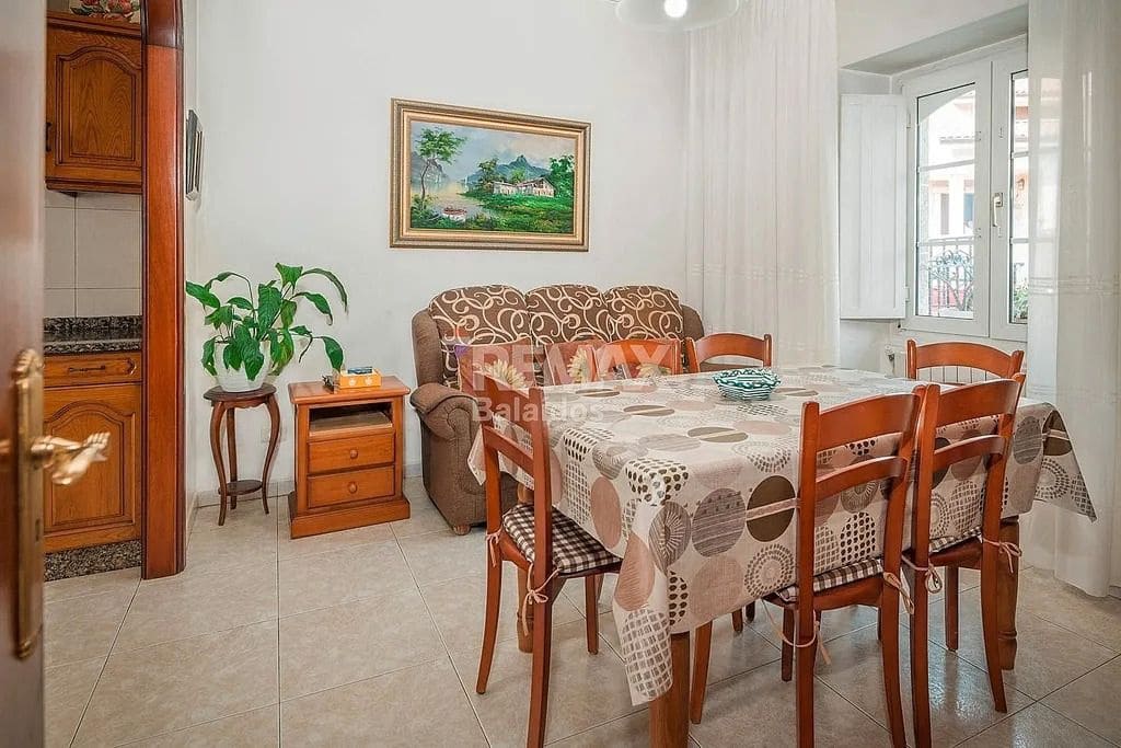 7 bedroom Finca/Country House for sale in A Pobra do Caraminal - € 340,000 (Ref: 9726931)