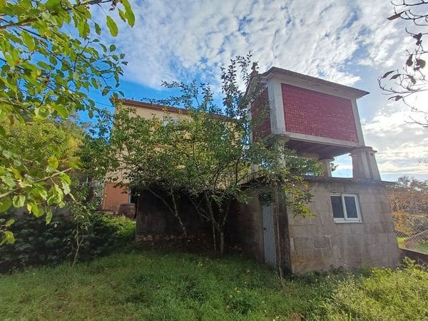 Finca/Casa Rural de 3 habitaciones en Mondariz en venta con garaje - 199.000 € (Ref: 9726932)