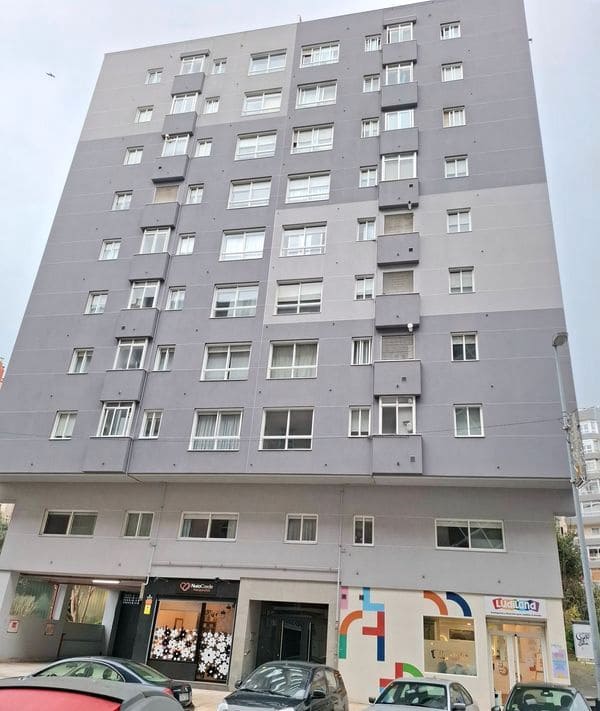 3 bedroom Flat for sale in Vigo with garage - € 330,000 (Ref: 9727078)