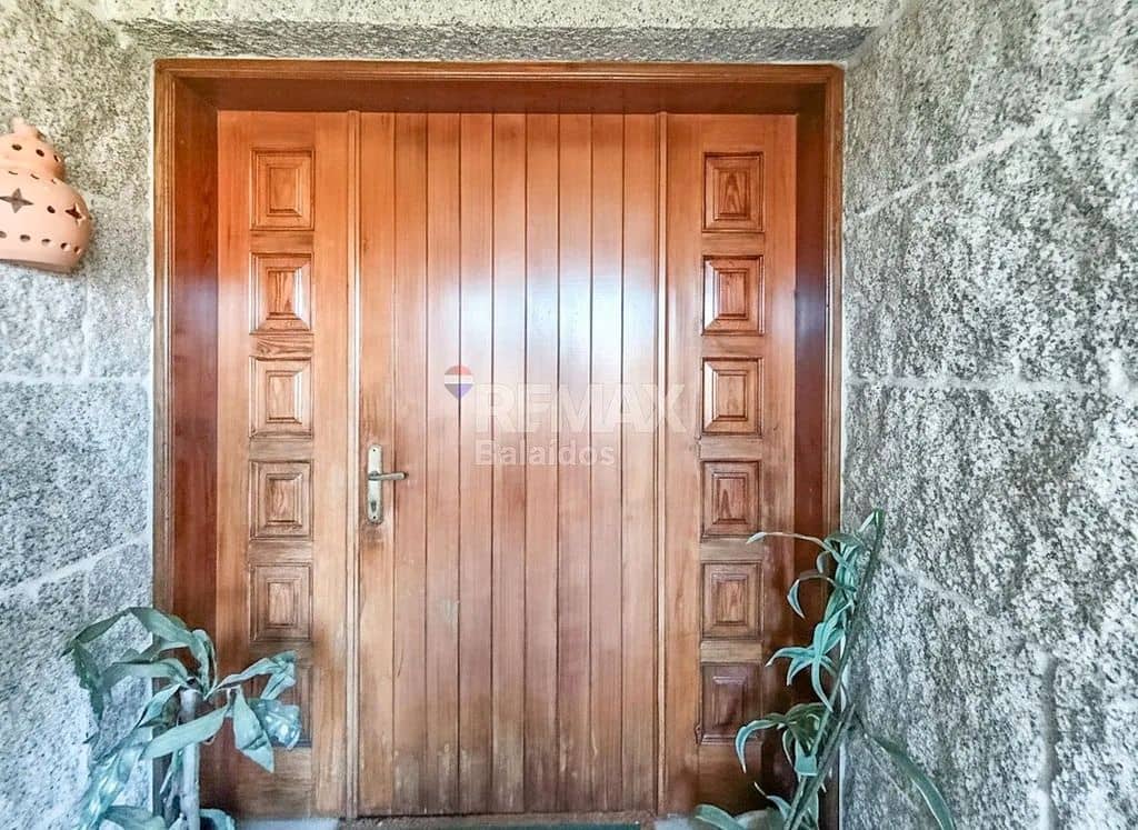 7 bedroom Finca/Country House for sale in Tui with pool garage - € 580,000 (Ref: 9727079)